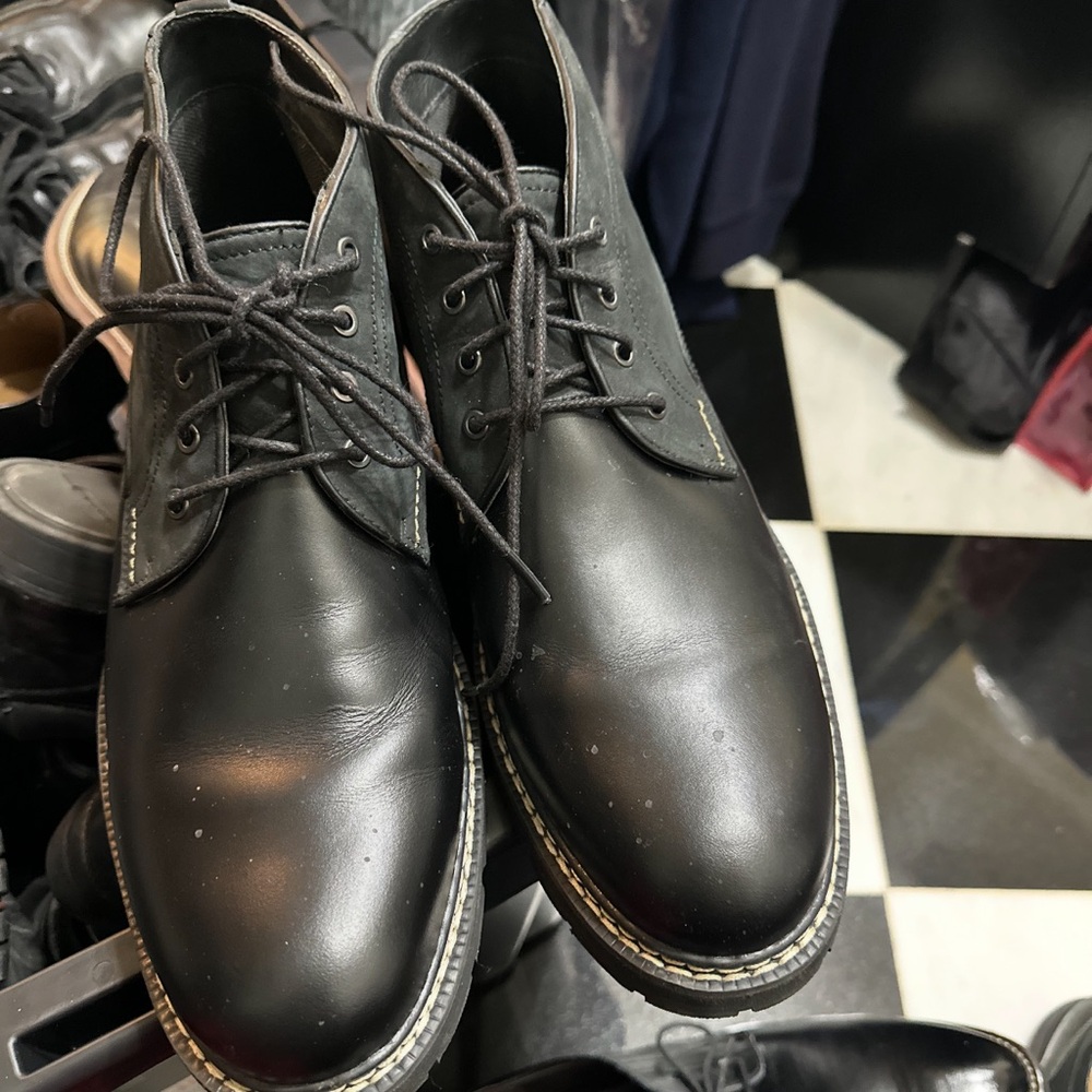 Timberland Black Chukka Boots with Sturdy Sole